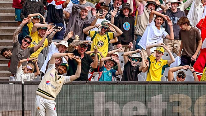 [Watch] Hasan Ali's Hilarious Dance Moves Leaves MCG Crowd Into Splits